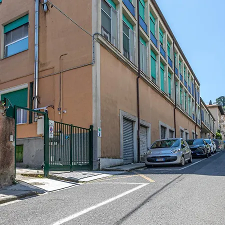 Gasthuis Congregazione Suore Figlie Di San Francesco Di Sales La Spezia